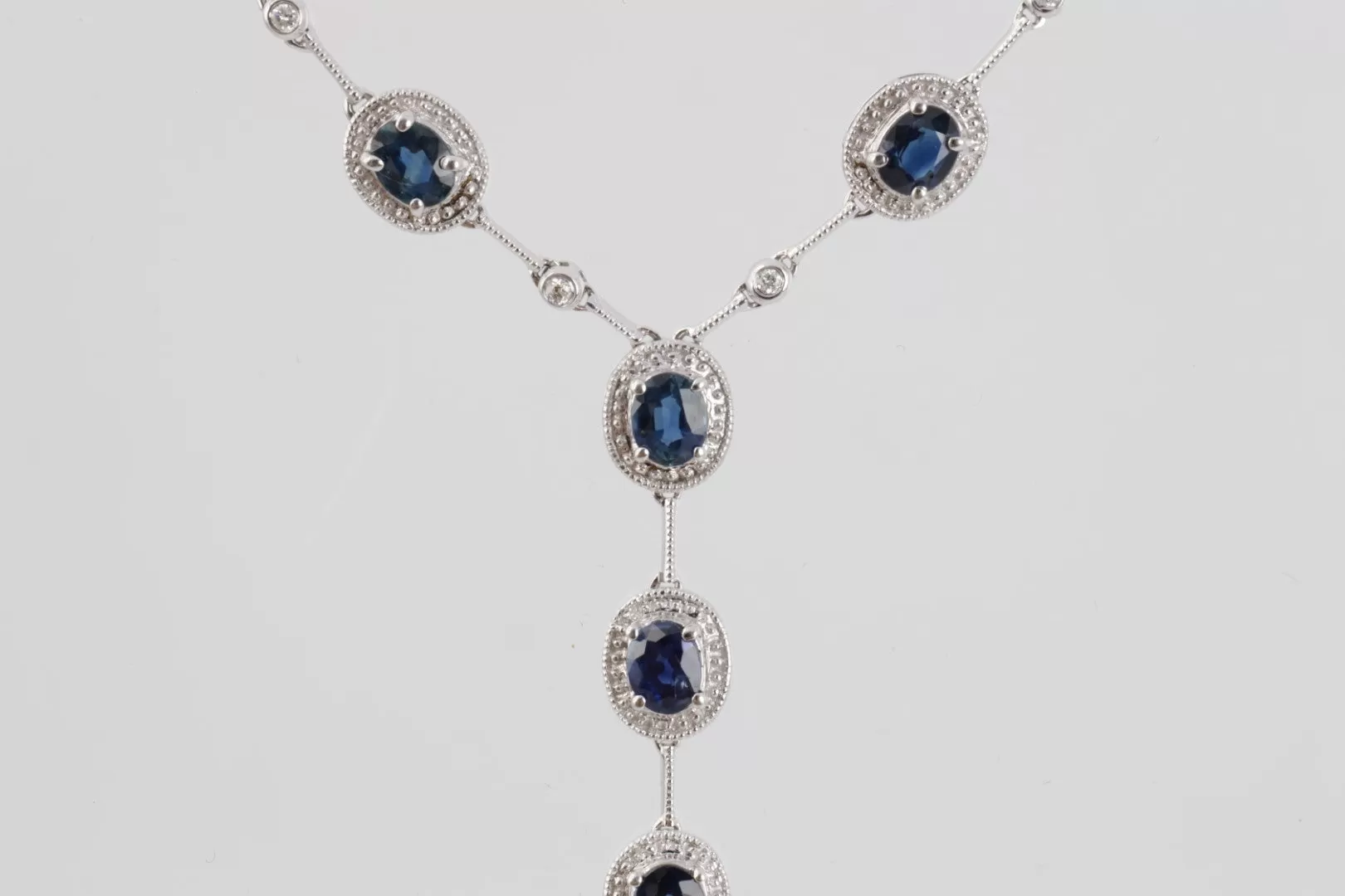 16.5'' 14k White Gold 0.05ctw Diamond 2.94tcw Sapphire Necklace (5.50g.)