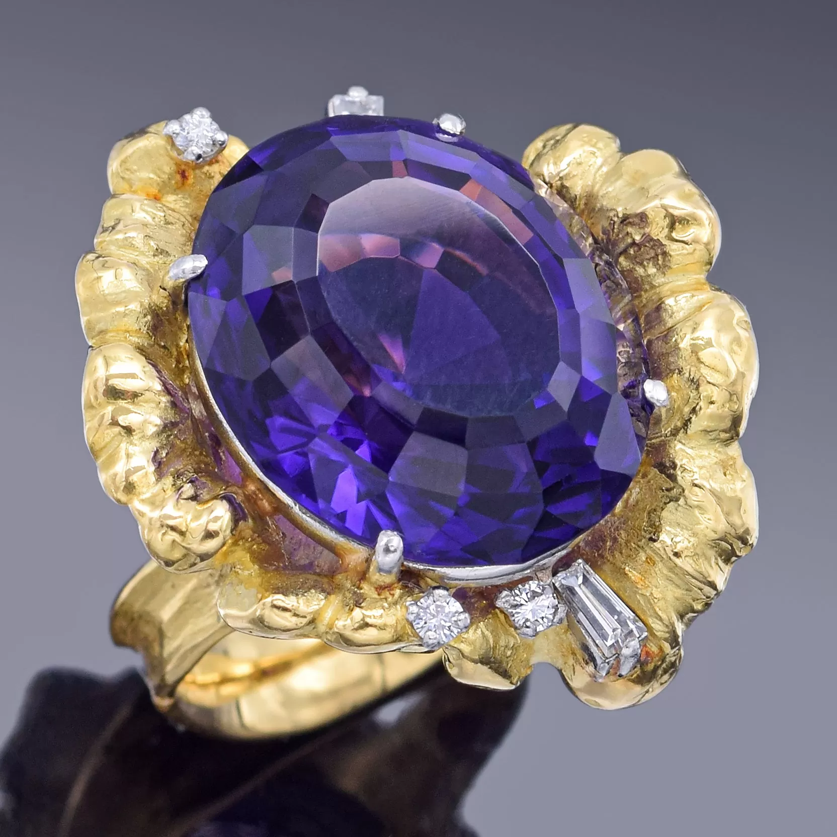 KOJI IWAKURA 18K Gold & Platinum 19.05 Ct Amethyst & Diamond Cocktail Ring