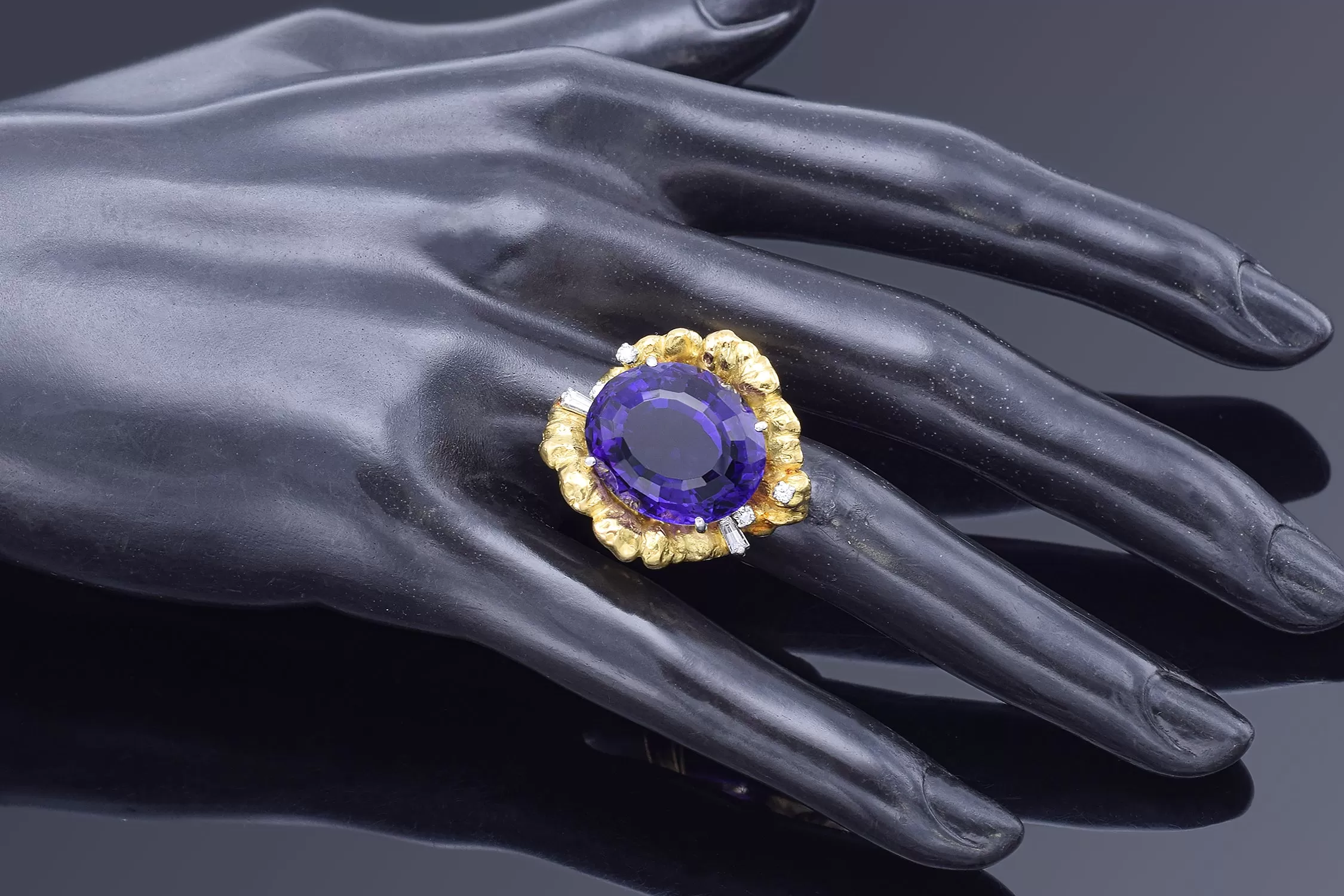 KOJI IWAKURA 18K Gold & Platinum 19.05 Ct Amethyst & Diamond Cocktail Ring