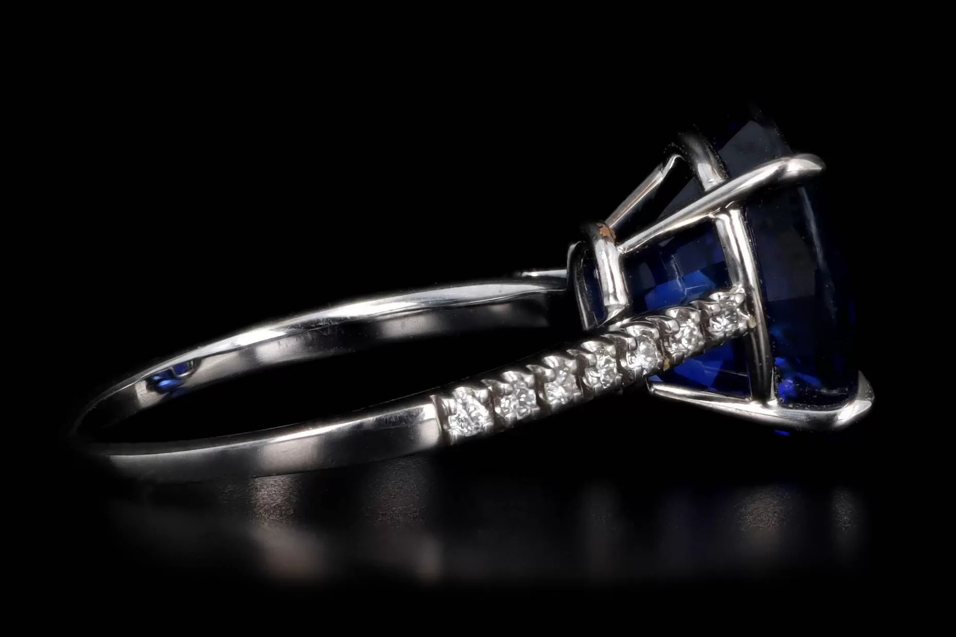 Platinum 6.25 Carat Oval Royal Blue Ceylon Natural Sapphire & Diamond Ring