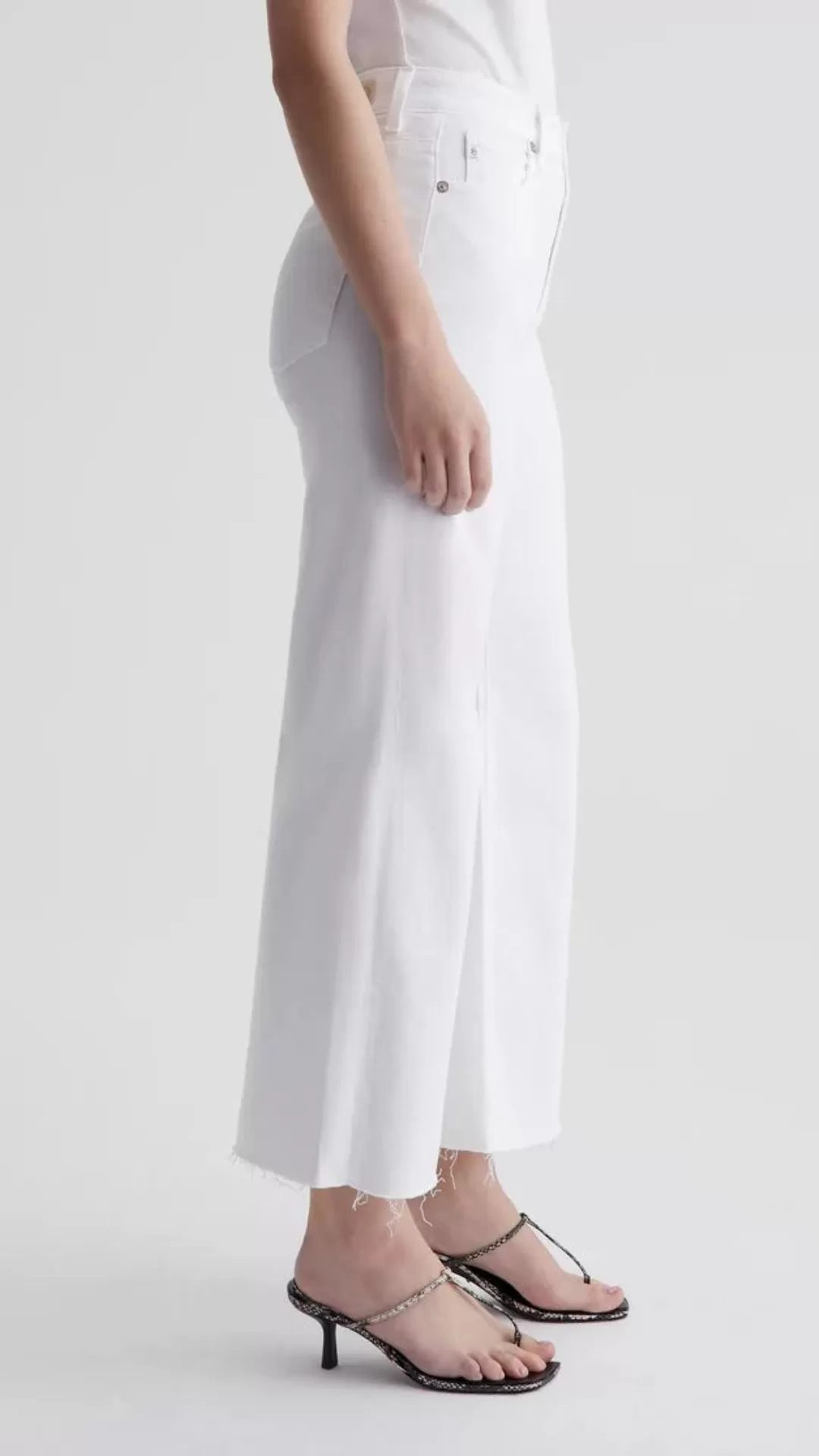 SAIGE WIDE LEG CROP - Modern White