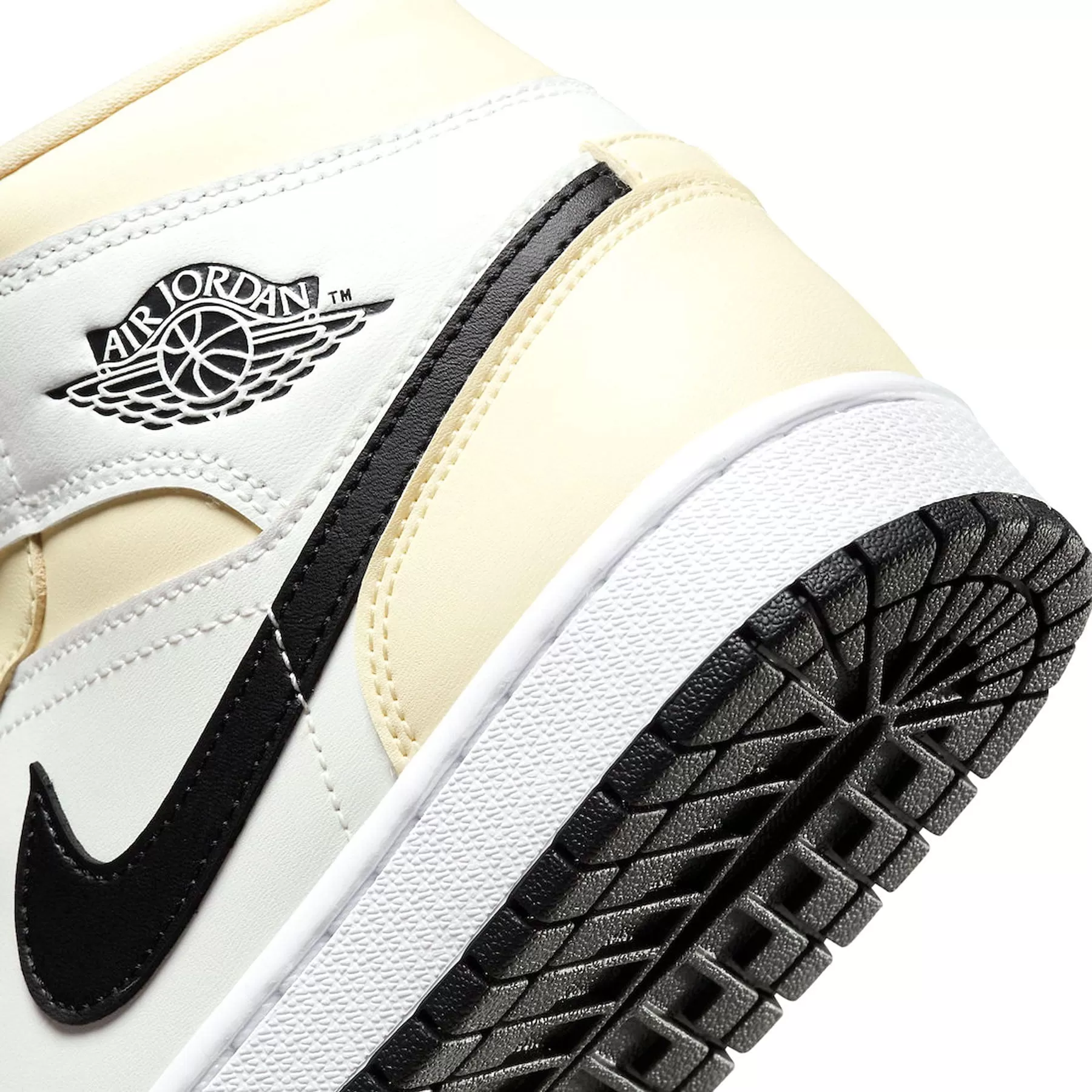 Wmns Air Jordan 1 Mid "Coconut Milk"