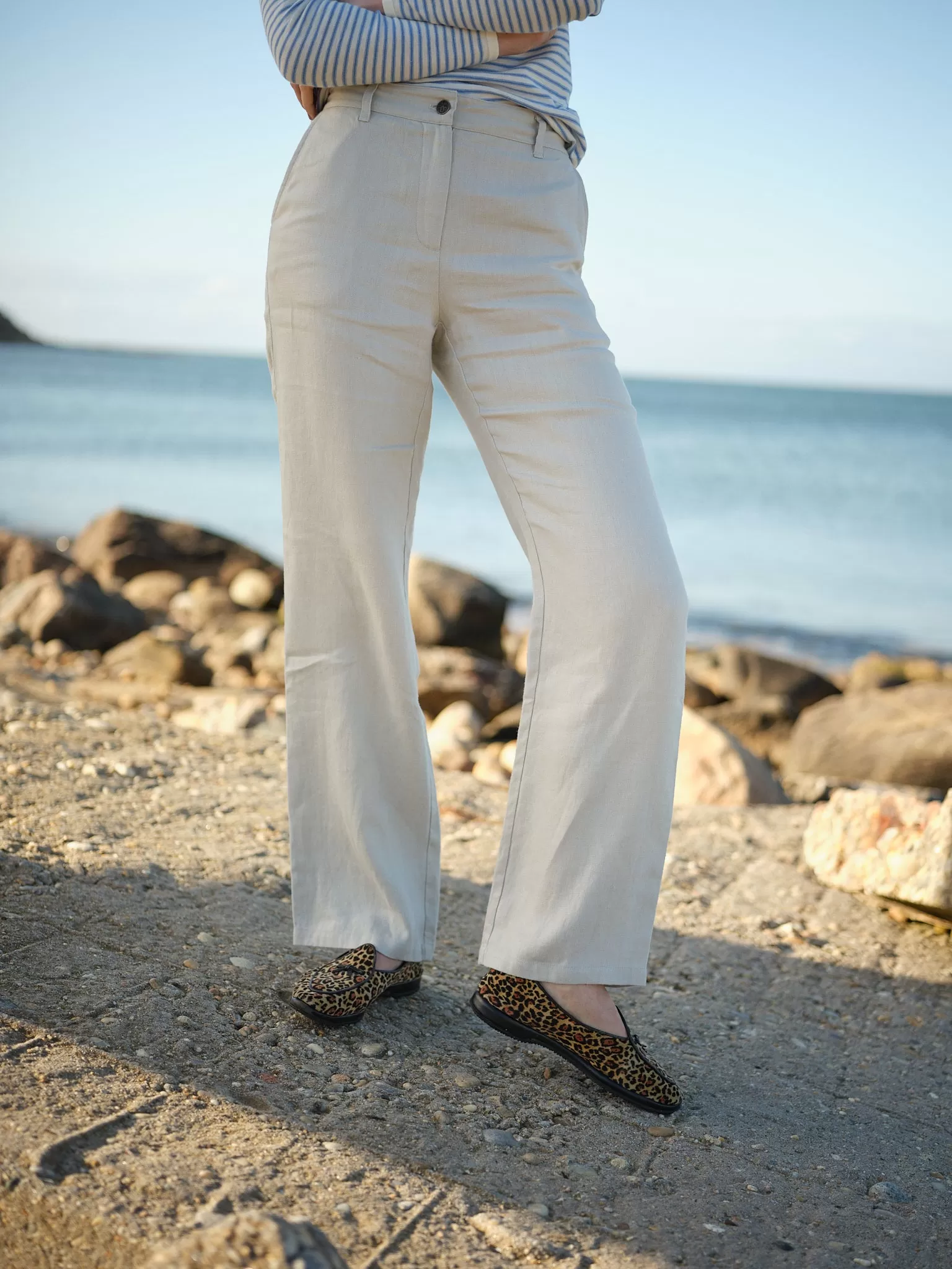 Women's Relaxed Linen Pant in Sand